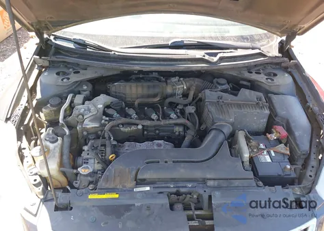 2010 Nissan Altima 2.5 S z USA, uszkodzony, nr VIN 1N4AL2AP1AC143578